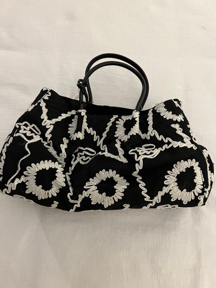 Jones New York Handbags - NWT Jones New York Shoulder Bag